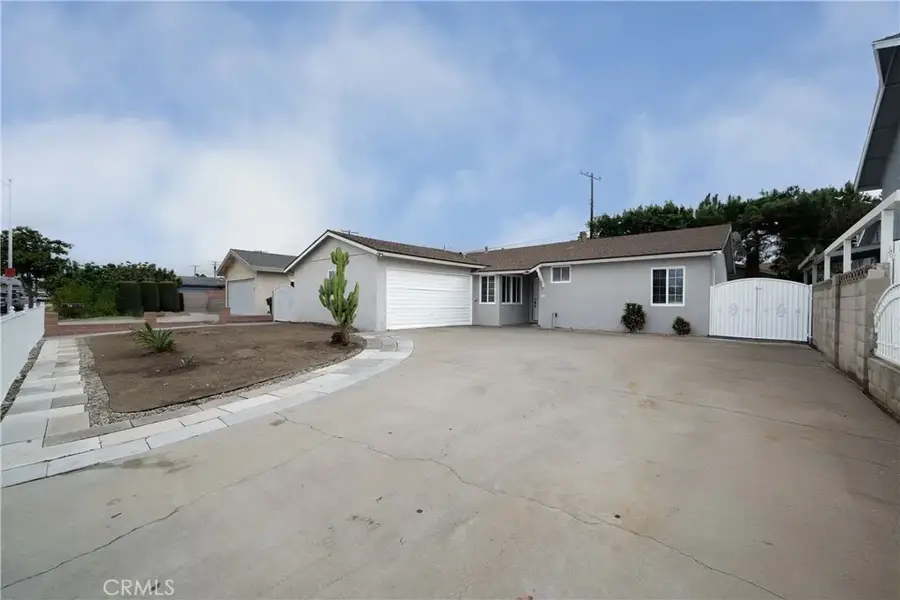 728 N Geneva, Anaheim, CA 92801 - Image #2