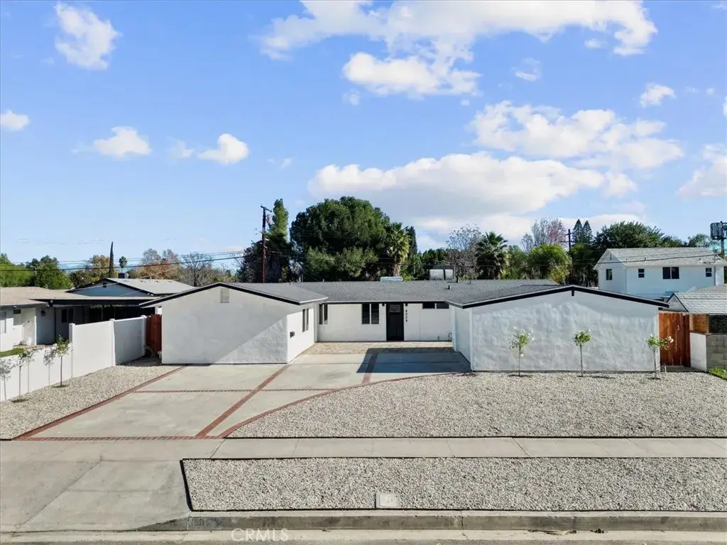 8008 Aura, Reseda, CA 91335 - Image #1
