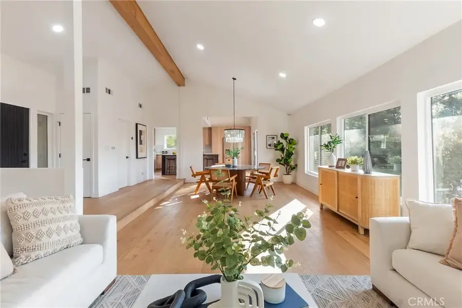 5166 Marmol Drive, Woodland Hills, CA 91364 - Image #2