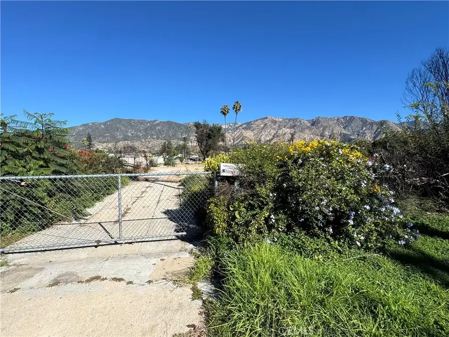 397 W Mendocino, Altadena, CA 91001 - Image #2