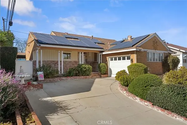 2213 Knoxville Avenue, Long Beach, CA 90815