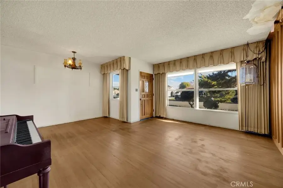 10563 Bluefield, Whittier, CA 90604 - Image #2