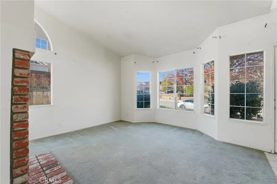 39364 Harvard, Palmdale, CA 93551 - Image #2