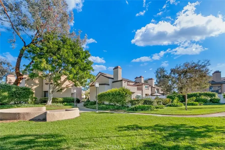 918 Hyde Court, Costa Mesa, CA 92626 - Image #2