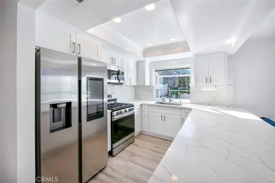 918 Hyde Court, Costa Mesa, CA 92626 - Image #3