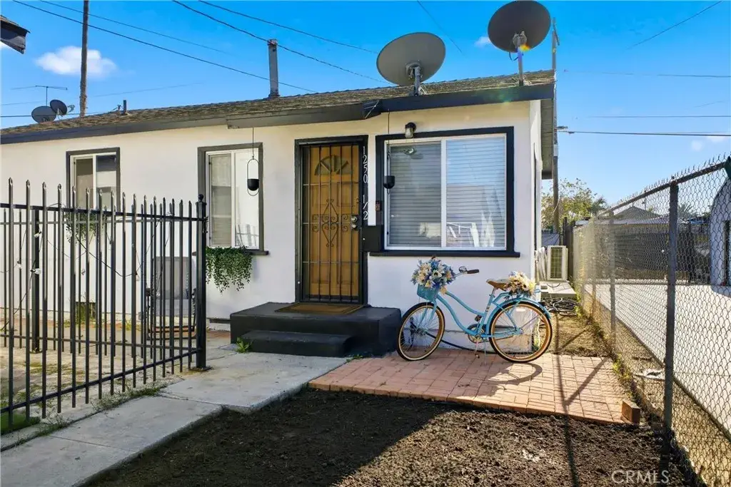 1250 W 87th, Los Angeles, CA 90044 - Image #1