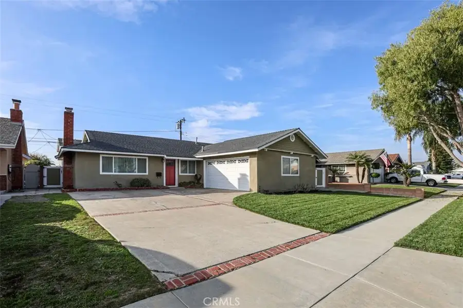 15931 Puritan, Huntington Beach, CA 92647 - Image #2