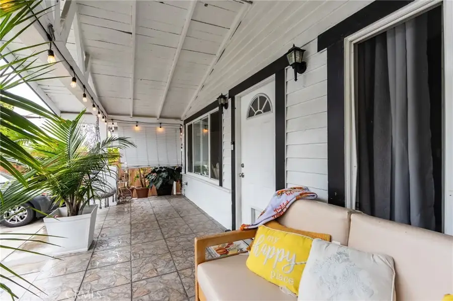 1102 W 53rd Street, Los Angeles, CA 90037 - Image #3