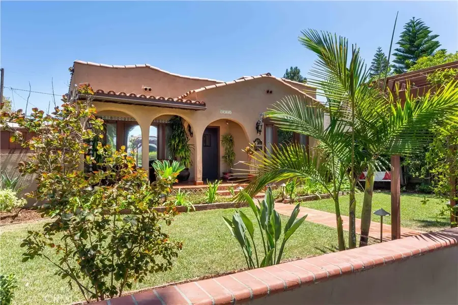 1168 E 37th, Long Beach, CA 90807 - #3