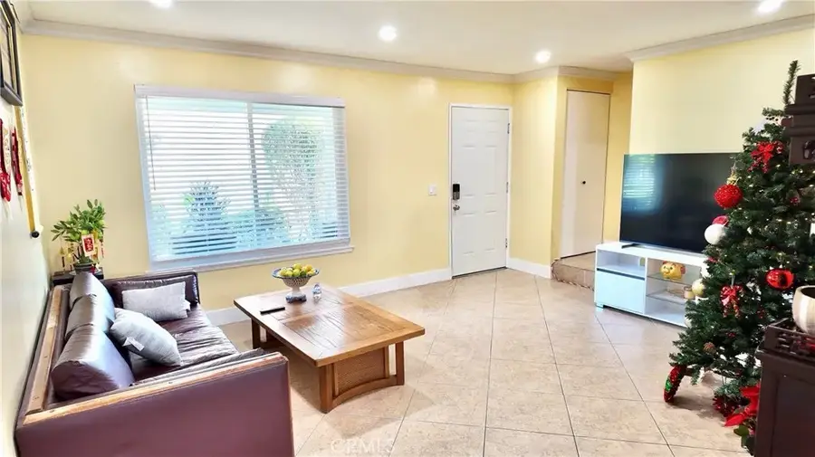 15916 Sterling Court, Fountain Valley, CA 92708 - Image #3
