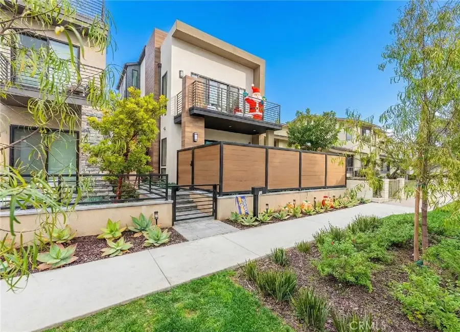 603 Delaware Street, Huntington Beach, CA 92648 - #3