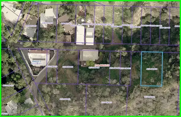 10320 Caribou, Los Angeles, CA 90077