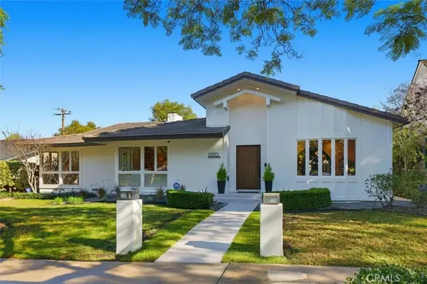 1210 Los Altos, Long Beach, CA 90815