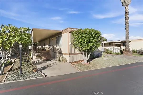 1630 S Barranca #126, Glendora, CA 91740