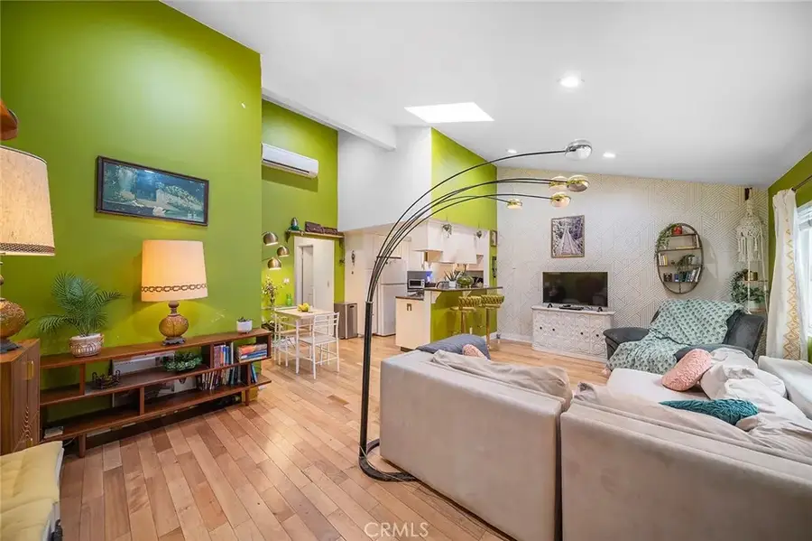 1100 Walnut #4, Long Beach, CA 90813 - Image #3