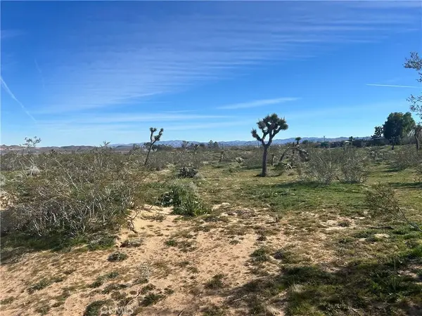 55725 Napa, Landers, CA 92285