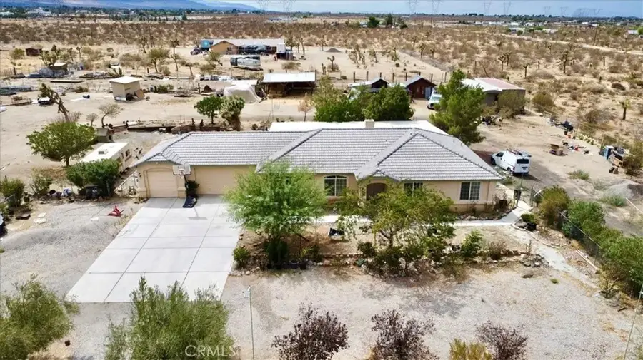 12008 Sierra Vista, Phelan, CA 92371 - #2