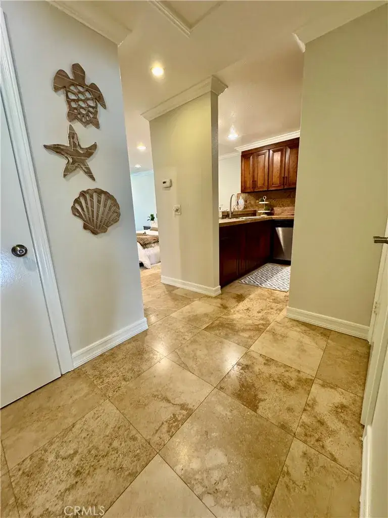 5104 Marina Pacifica Drive South, Long Beach, CA 90803 - Image #2