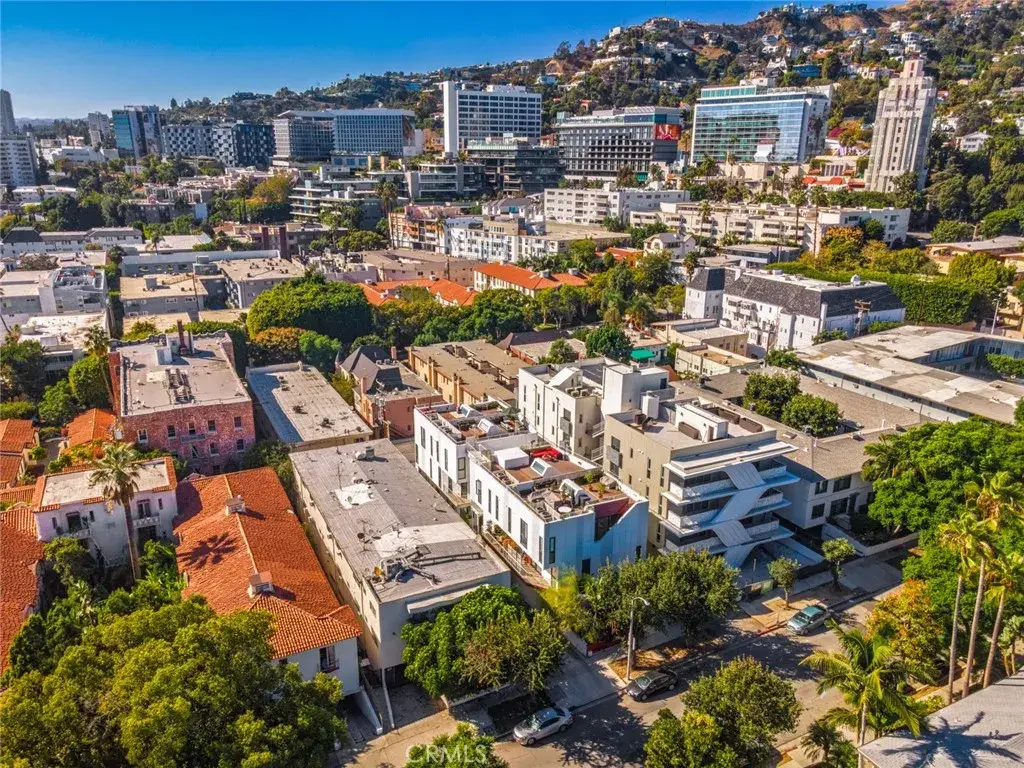 1253 N Sweetzer #3, West Hollywood, CA 90069 - Image #1