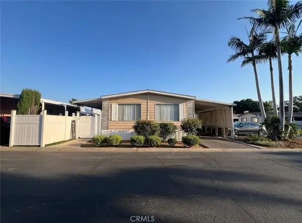 201 W Collins #40, Orange, CA 92867