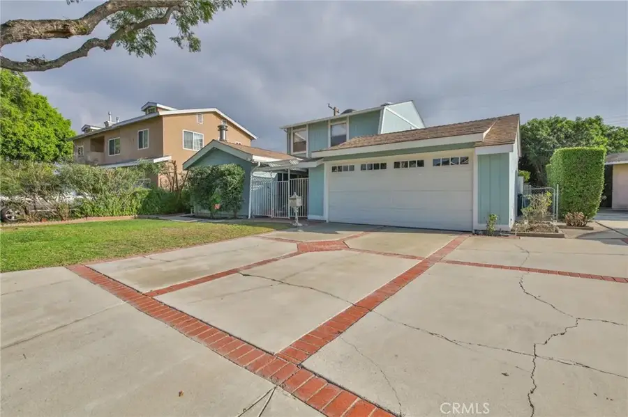 15118 La Sabana, La Mirada, CA 90638 - Image #2