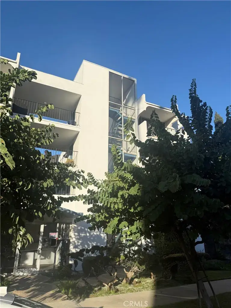 2101 E 2nd St #305, Long Beach, CA 90803 - Image #1