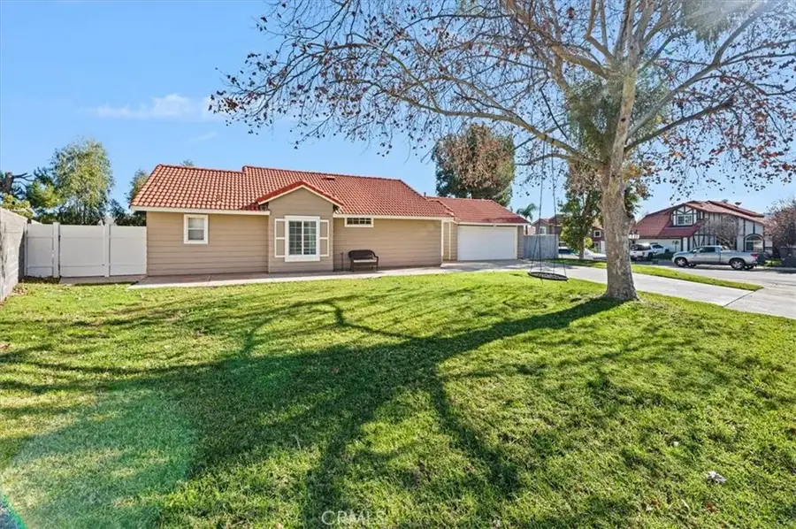 23316 Canyon Pines Place, Corona, CA 92883 - Image #2