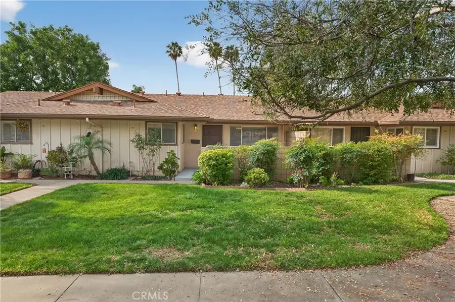 1752 E Commonwealth #102, Fullerton, CA 92831 - Image #2
