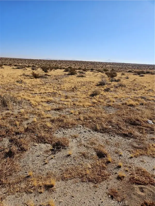 165 E Avenue F, Redman, CA 93535