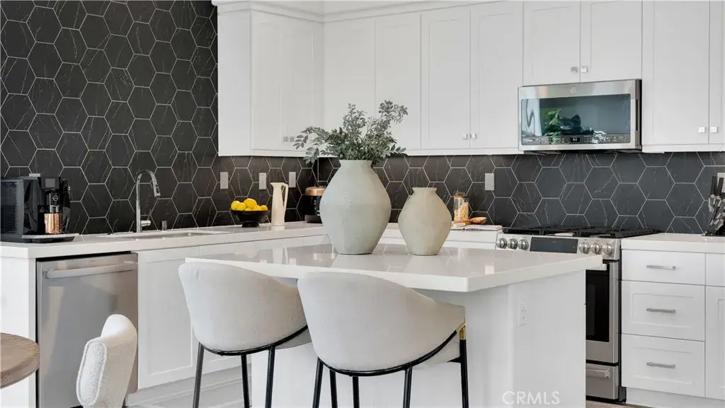 1669 W Lincoln Avenue #102, Anaheim, CA 92801 - Image #1