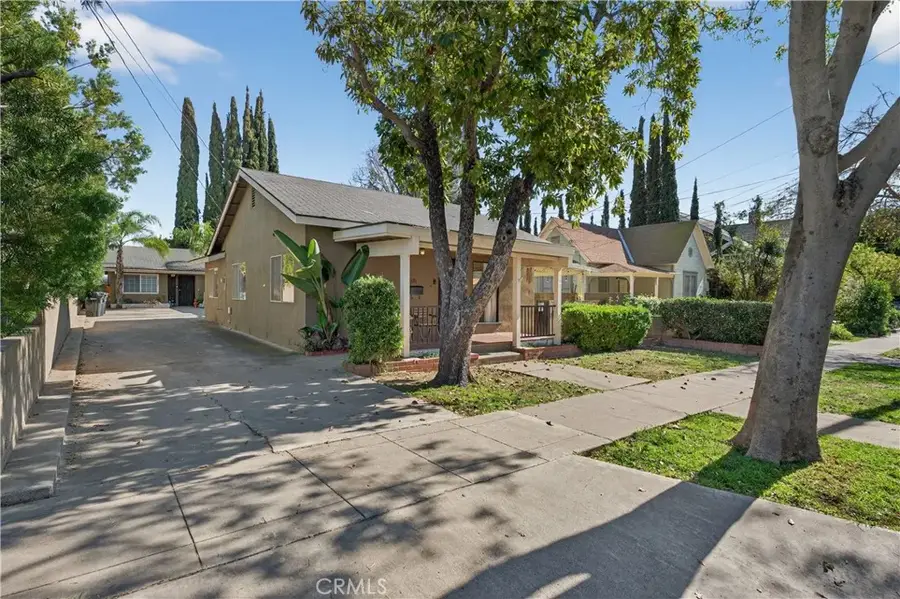 381 N Harwood, Orange, CA 92866 - Image #2