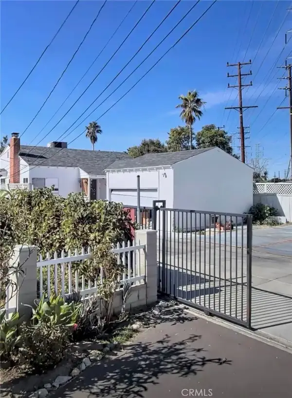 6427 Klump, North Hollywood, CA 91606