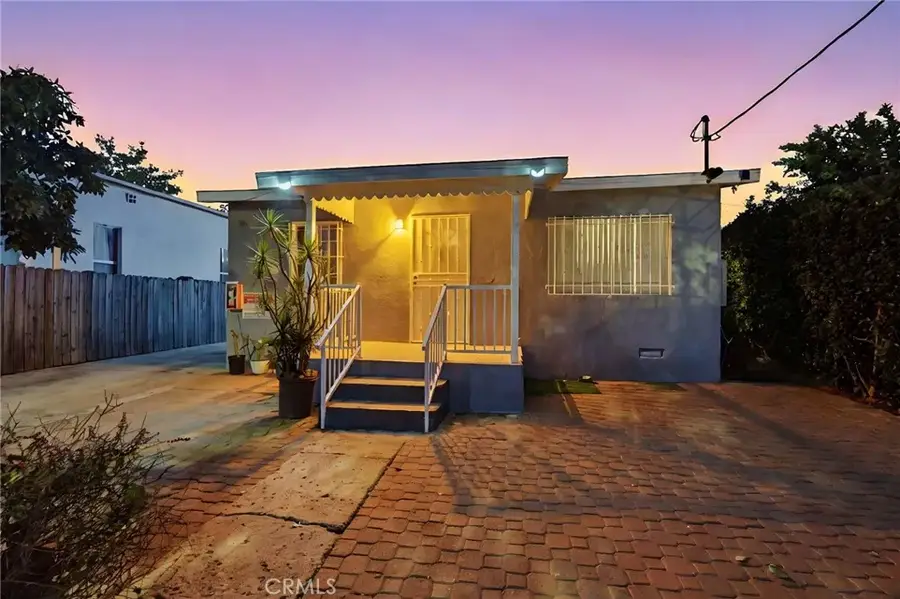 907 E 109th Place, Los Angeles, CA 90059 - Image #2
