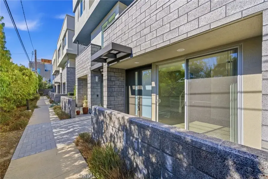 639 Channel Way, Costa Mesa, CA 92627 - Image #3