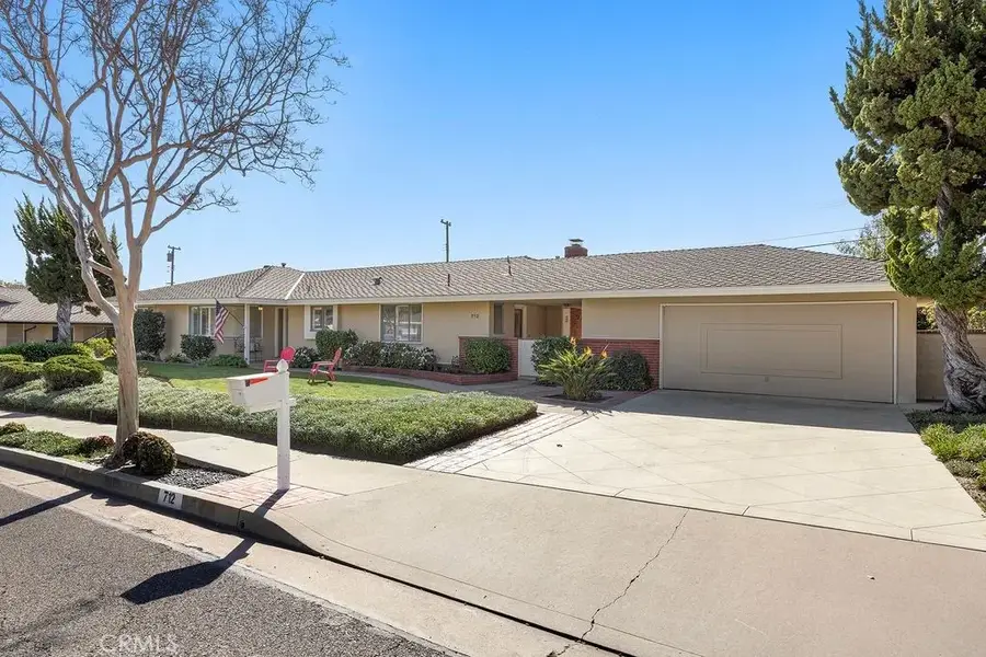 712 Toussau, Fullerton, CA 92831 - #2