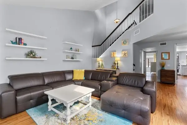 8520 Lake Knoll #C, Garden Grove, CA 92844