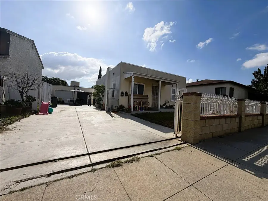 410 E 60th St, Long Beach, CA 90805 - Image #2