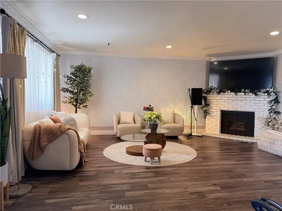 7735 Newman, Huntington Beach, CA 92647 - Image #2