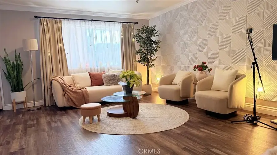 7735 Newman, Huntington Beach, CA 92647 - Image #3