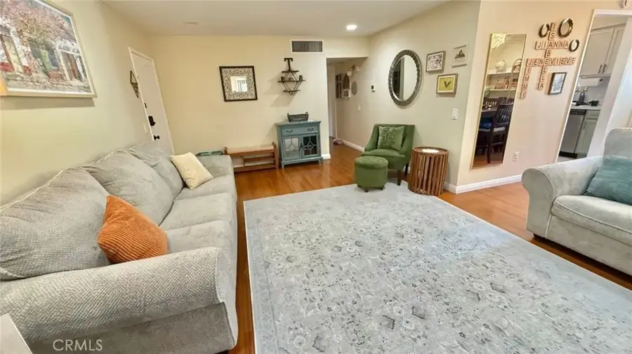 18350 Hatteras, Tarzana, CA 91356 - Image #3