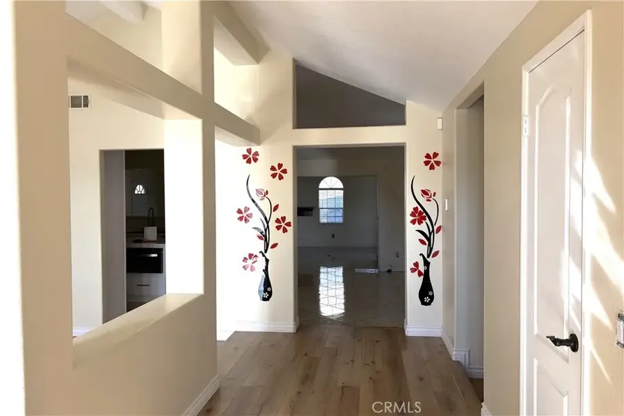 3834 N Silver Tree Court, Rialto, CA 92377 - Image #2