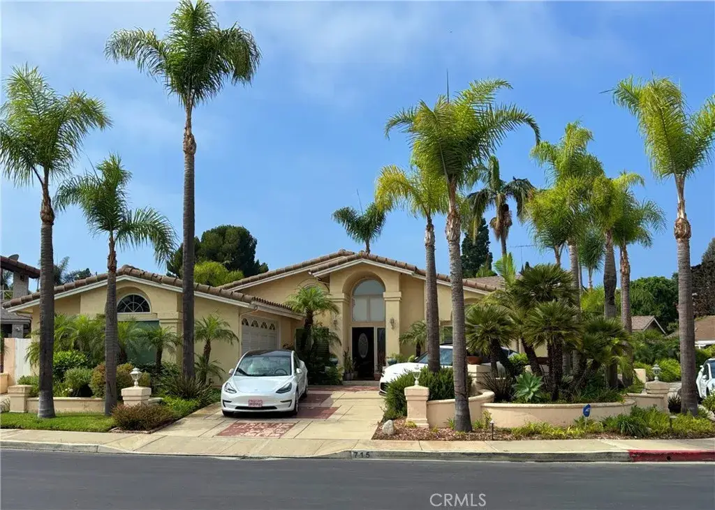 715 N Lariat, Long Beach, CA 90815 - Image #1