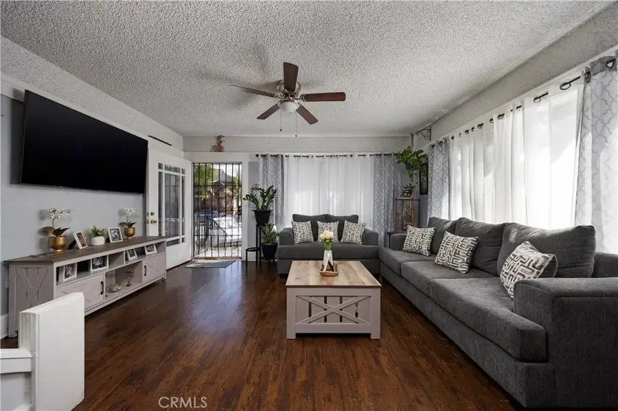 643 Elm Avenue, Long Beach, CA 90802 - #2
