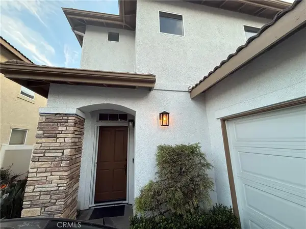 18 Redwood Court, Stanton, CA 90680