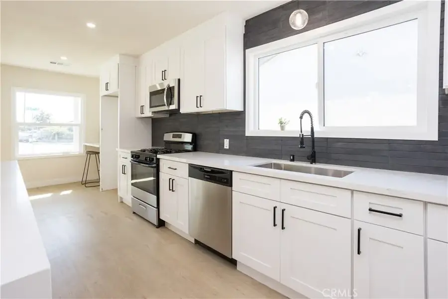 325 E 222nd St Street, Carson, CA 90745 - Image #3