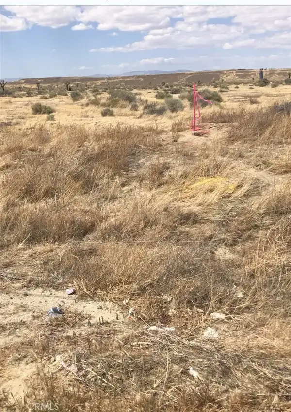 10 Avenue G, Lancaster, CA 93535