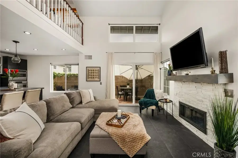 14682 Holt, Tustin, CA 92780 - Image #3