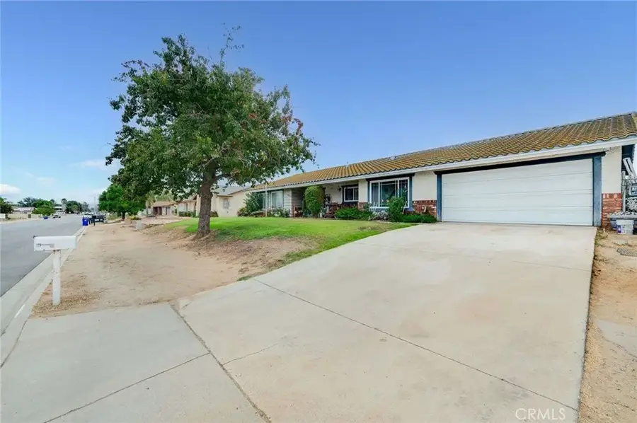 5344 Lucretia, Jurupa Valley, CA 91752 - #3