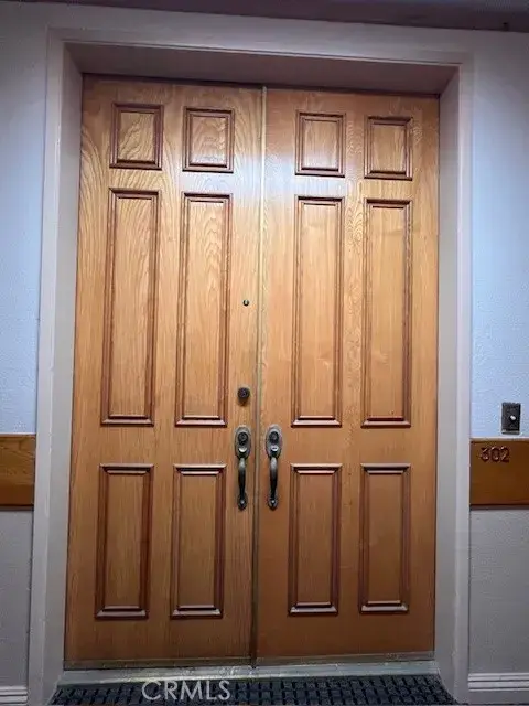 622 S Barrington #302, Los Angeles, CA 90049 - Image #3