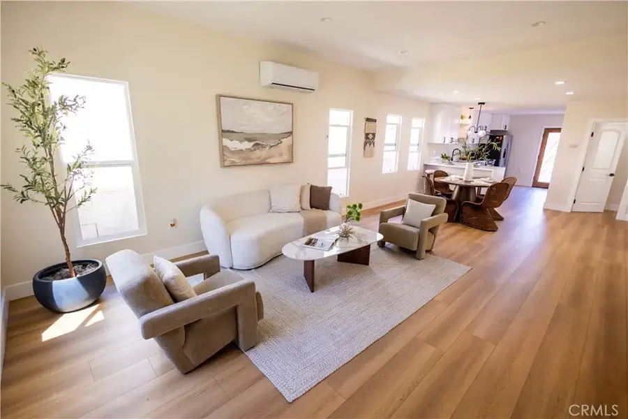 7710 S Halldale Avenue, Los Angeles, CA 90047 - #3